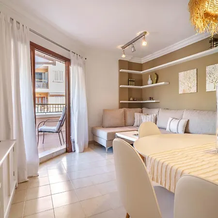 3 Bedroom Apartment, 150m From