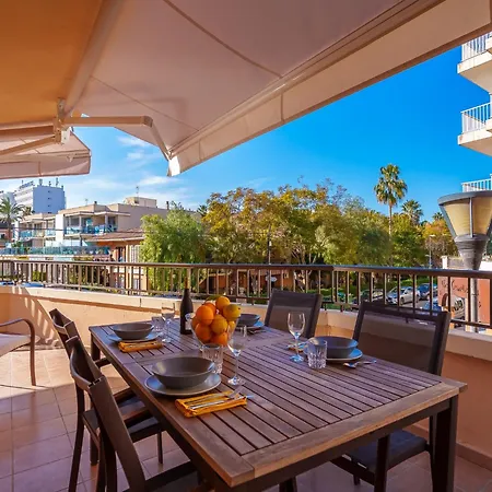 3 Bedroom Apartment, 150m From Lägenhet Port de Alcudia (Mallorca)