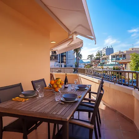 3 Bedroom Apartment, 150m From Lägenhet Port de Alcudia (Mallorca)